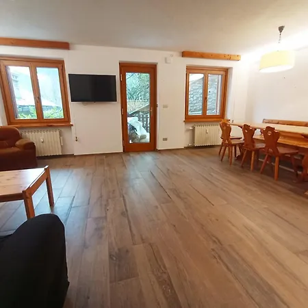 Lejlighed Casa Ai Piedi Del Monte Bianco